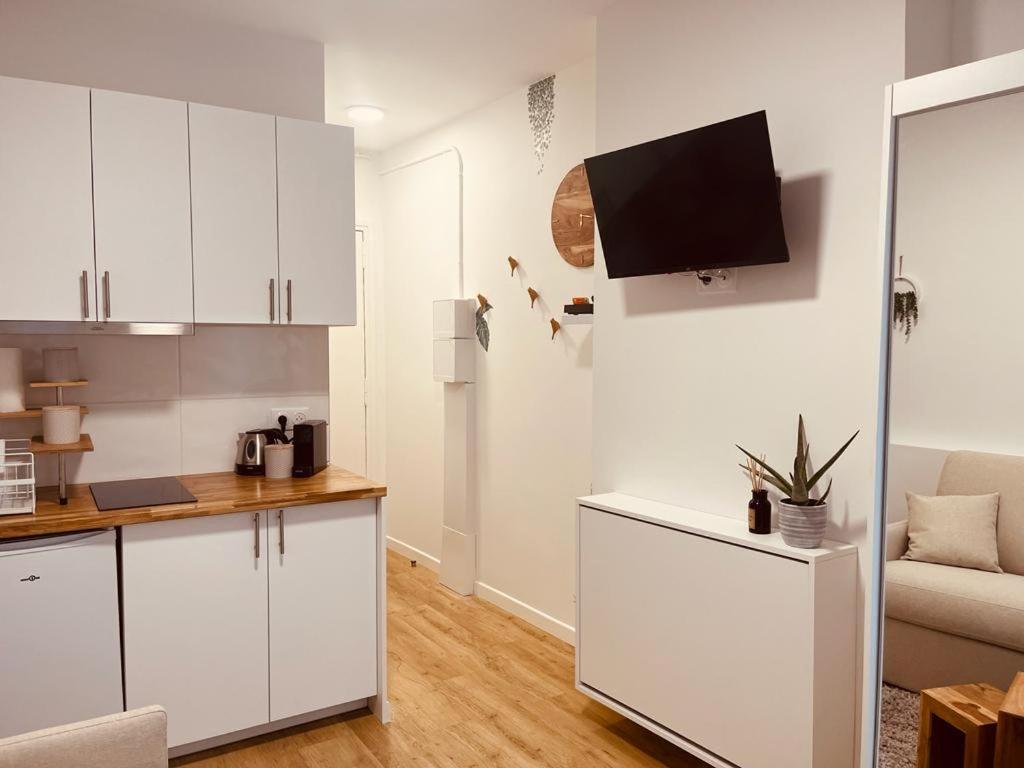 Mignon Petit Studio 16M2 Les Lilas Εξωτερικό φωτογραφία